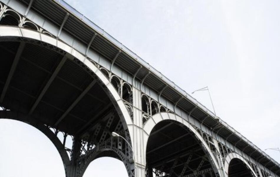 高架路面融雪電熱帶應用說明 高架路面融雪電熱帶應用說明