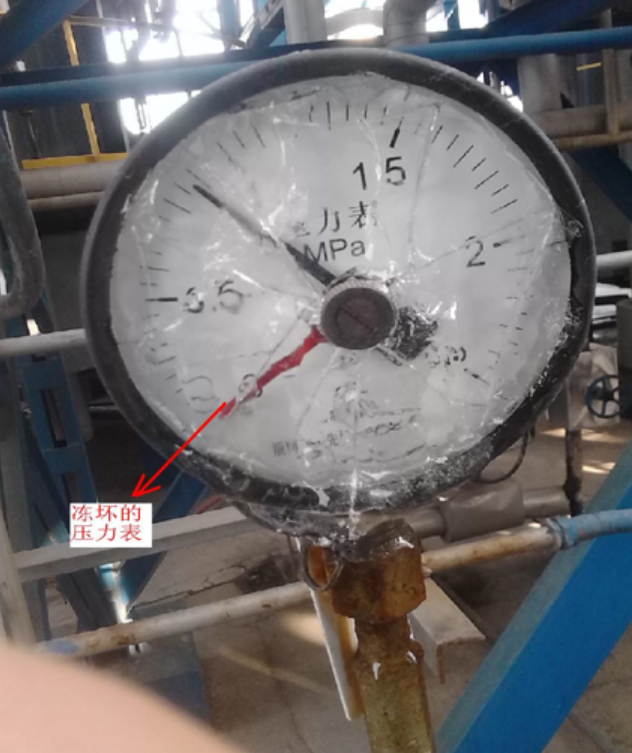 沒(méi)用儀表電伴熱被凍壞的壓力表 沒(méi)用儀表電伴熱被凍壞的壓力表